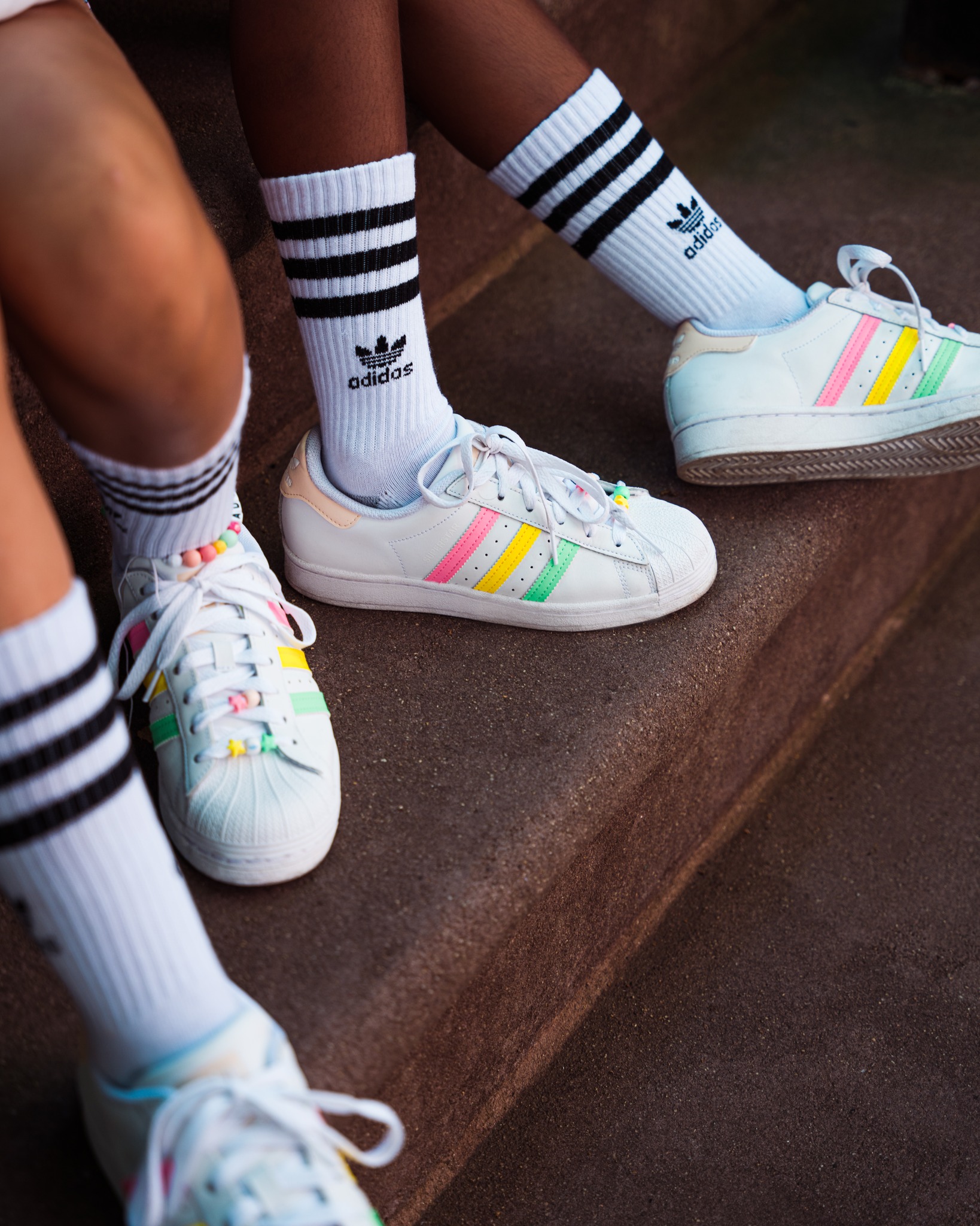 Footlocker adidas superstar best sale rainbow
